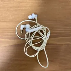 ホワイト 有線イヤホン 音量調整ボタン付き