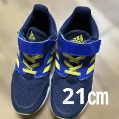 adidas アディダススニーカー　運動靴