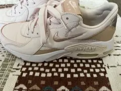 Nike Air Max エアマックスエクシー　ピンク