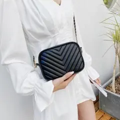 ミニショルダーバッグ　キルティング　 ブラック　黒　2WAY 韓国