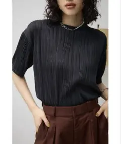 ソリッドテクスチャーTシャツ　 半袖カットソー ブラックのサムネイル