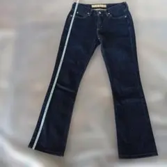 Levi's ダークブルーフレアデニム