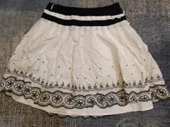 ドット柄刺繍フレアスカート