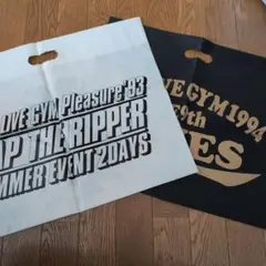 B'zLIVE '94キーホルダー ツアーバッジ ペンダント '93 バッジ B'zLIVE '94キーホルダー ツアーバッジ ペンダント '93 バッジ