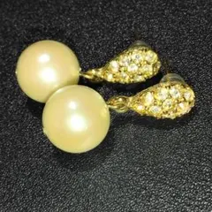 パールのピアス　アレルギー対応　ゴールド　ブライダル　パーティー