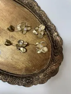 [8月だけの限定販売]結婚式　ゴールドフラワーピアス