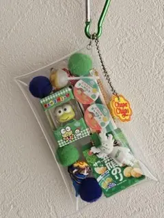 ガチャ詰めポーチ♡けろけろけろっぴ　お菓子　ヨーグルト