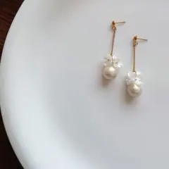 №755　12mmコットンパール×フラワーモチーフピアスイヤリング　ハンドメイド