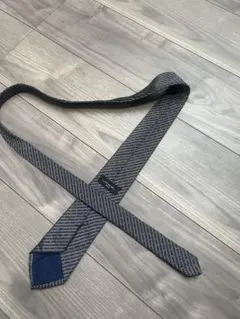 美品　ランセル　ネクタイ　グレー　チャコール　スリム　ロゴ　日本製　ダークのサムネイル