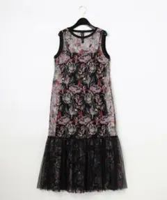 新品未使用　グレースコンチネンタル　フラワーチュールティアードワンピース36