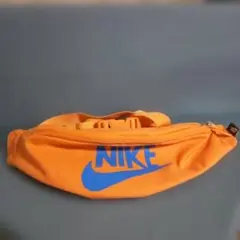 Nike オレンジ ウエストポーチ