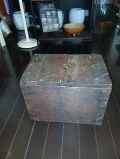 1595 ビンテージ レトロなトランク 収納ケース 木箱 センターテーブル