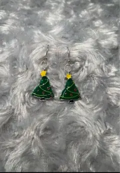 インポートピアス　クリスマスツリー