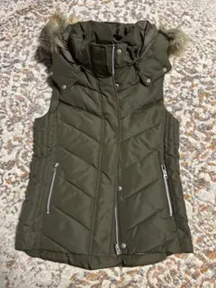 H &M レディース　フード付きベスト