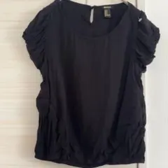 FOREVER 21 レディース ブラック フリル袖 トップス シンプル