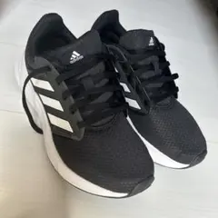 adidas スニーカー　25cm