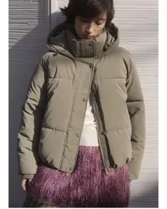 ショート丈フード付き撥水ウィンドブレーカーアノラック