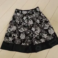 【即購入OK!】COMMECAISM ひざ丈スカート