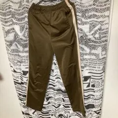 オリーブグリーン サイドストライプスポーツパンツ Mサイズ