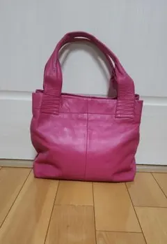 d*4様 COACH ピンク レザー ショルダーバッグ d*4様 COACH ピンク レザー ショルダーバッグ - メルカリ