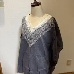 chocol rafrine 刺繍入りグレー半袖チュニック