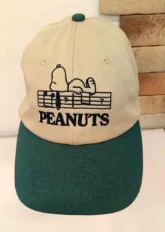 PEANUTS スヌーピー 刺繍 キャップ 帽子 ベージュ×グリーンのサムネイル