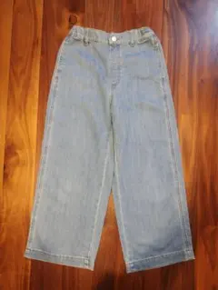 Item thumbnail for item 6e3b9860-9f52-4482-9f80-b45e5aeec5a4