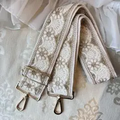 刺繍入りホワイトスマホショルダーストラップ