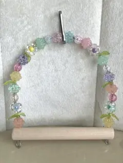花かんむりみたいな小鳥の止まり木