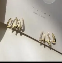 【ゴールド】イヤーカフ風ピアス 4連デザイン 韓国 シンプル 上品