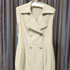 ベージュ ダブルブレスト トレンチコート M