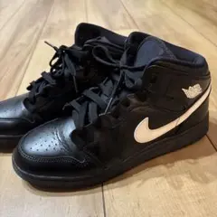 NIKE WMNS AIR JORDAN 1 MID ブラック　24.5cm