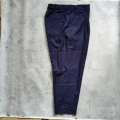新品 Aunt Marie’s アンクル丈　テーパード　パンツ 　L 　ネイビーのサムネイル