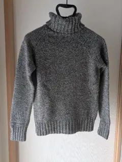グレー タートルネック ニットセーター