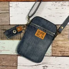 Item thumbnail for item f922c412-1029-43b3-9a27-139d6607e121