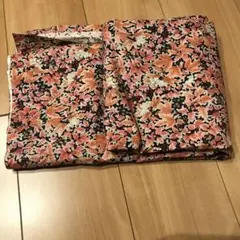 花柄綿生地（オレンジ・黒）