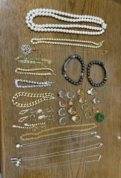 遺品整理アクセサリー➕2連パールネックレス