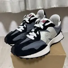 【極美品】ニューバランス 327 ブラック/グレー