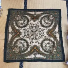 (毛100%)スカーフ 103×104(cm)