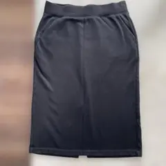 UNIQLO 黒 スリット入り タイトスカート