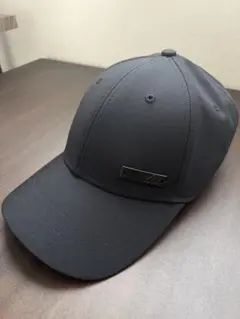 adidas メタルロゴ キャップ ブラックのサムネイル