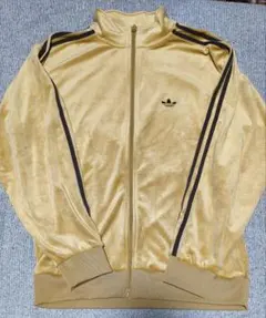 adidas originals ファイヤーバード ベロア トラックトップ