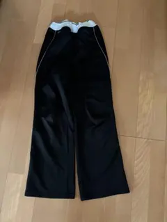 イグニオ　黒　ジャージ　パンツのサムネイル