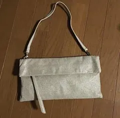 GIANNI CHIARINI クラッチバッグ　ショルダーバッグ　ゴールドのサムネイル