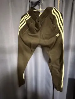 アディダスズボン