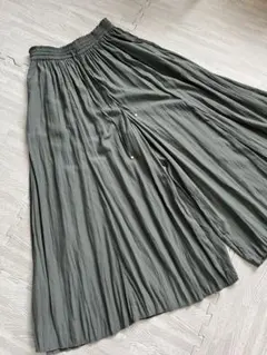 グローバルワーク　 さらさらリラックスフレアワイドパンツ③くすみグリーン M