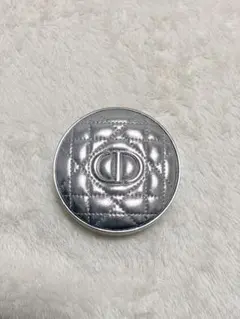 Dior フォーエバーハイドラグロウクッションファンデーション ケースシルバー