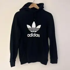 adidas パーカー