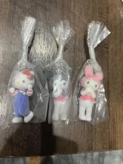 サンリオキャラクターズ　ミニチュアチャーム　3つセット