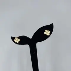 051 花形ゴールド ピアス　パール付き